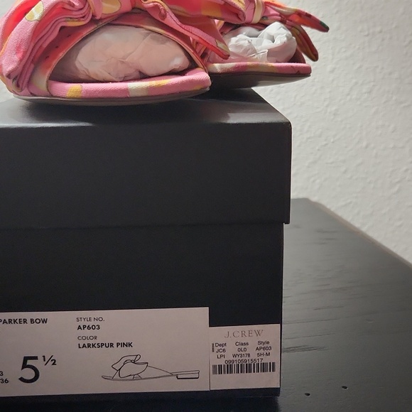 Never worn - Picture 2 of 4